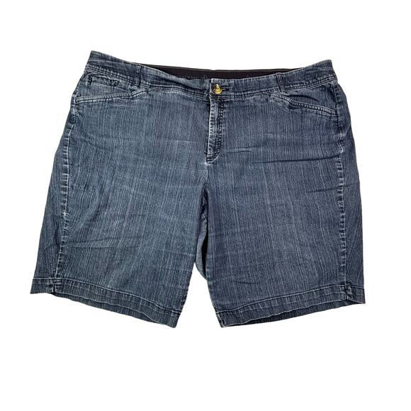 CJ Banks Woman's Size 22W Shorts Denim Jeans 12 Inch Rise Casual - Picture 1 of 6